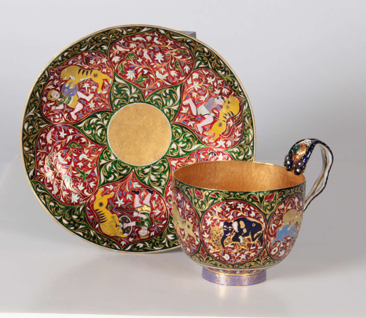 Jaipur Enameled and Gem Set Rare Solid Gold Cup and Saucer mid 19th Century For Sale 4
