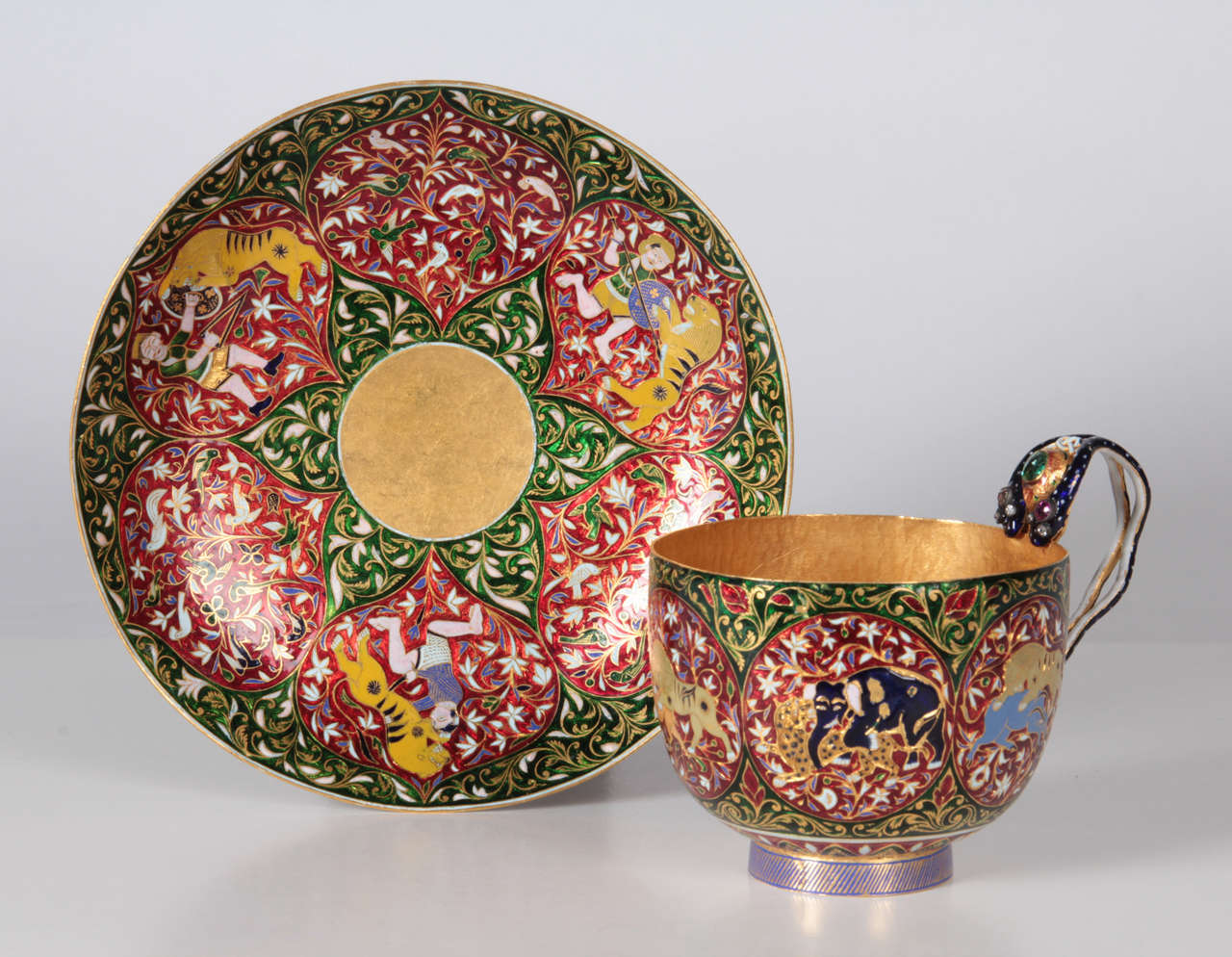 Jaipur Enameled and Gem Set Rare Solid Gold Cup and Saucer mid 19th Century For Sale 5