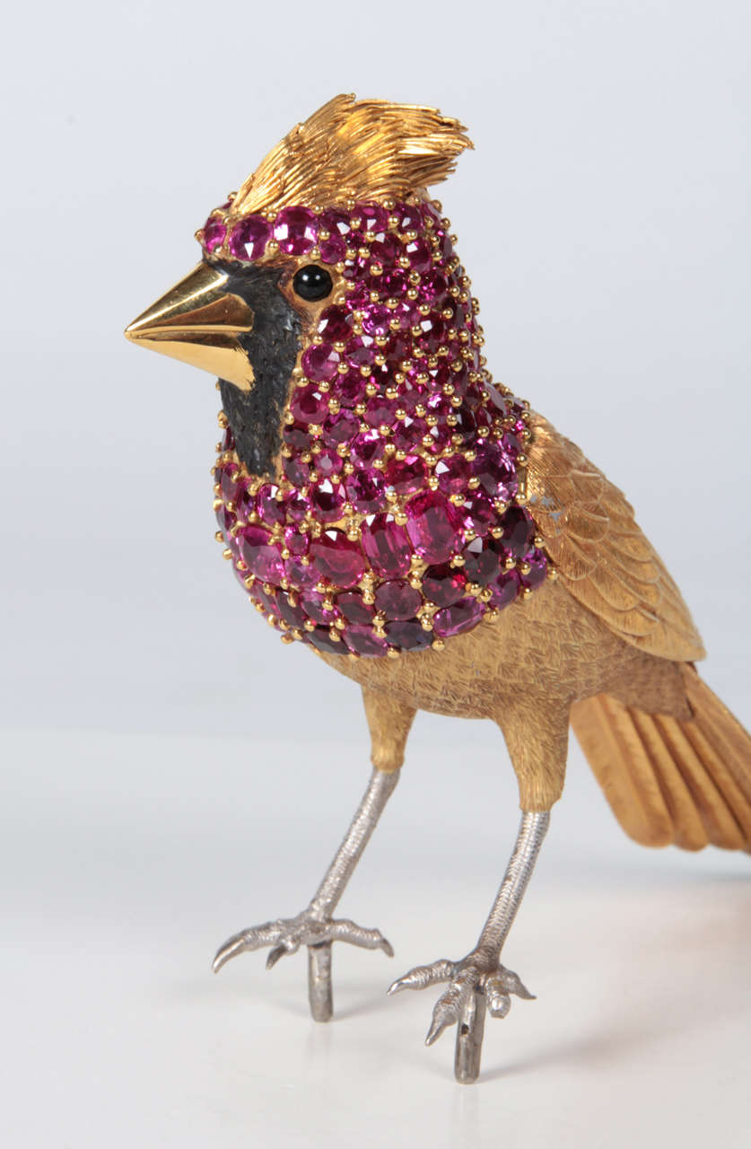 Asprey & Co. Important Natural Ruby Gem Set 18K Gold Cardinal Sculpture  1980 In Excellent Condition For Sale In New York, NY