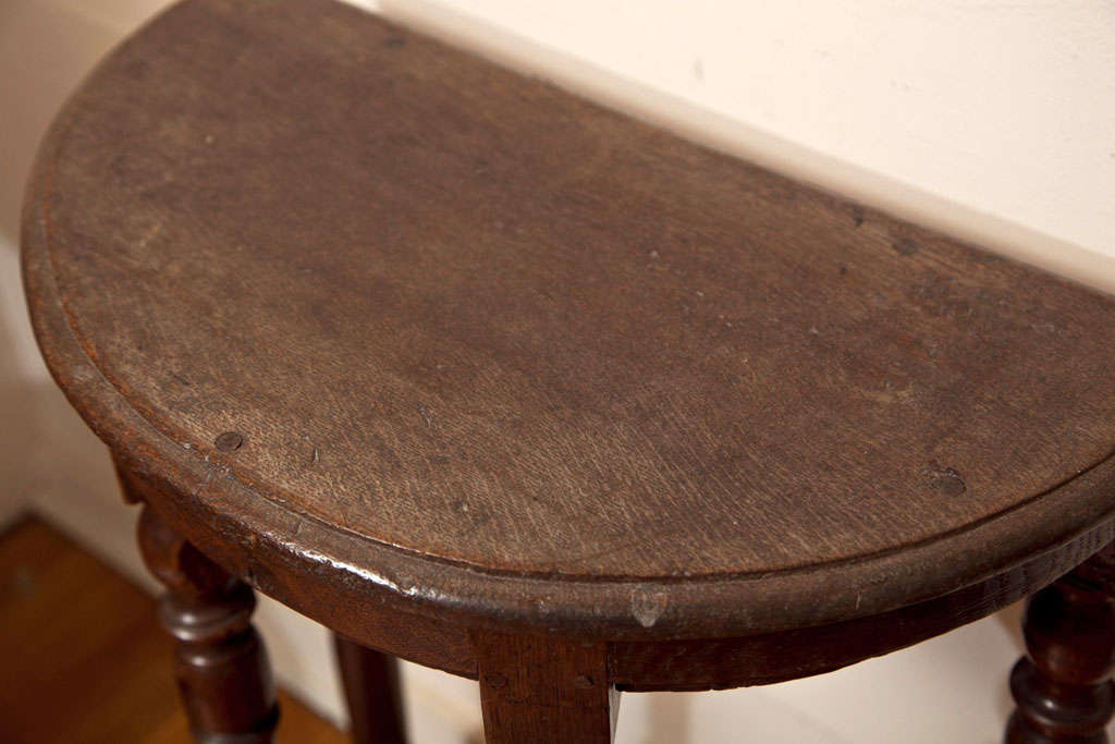 18th Century and Earlier Charming Small Demilune Table For Sale