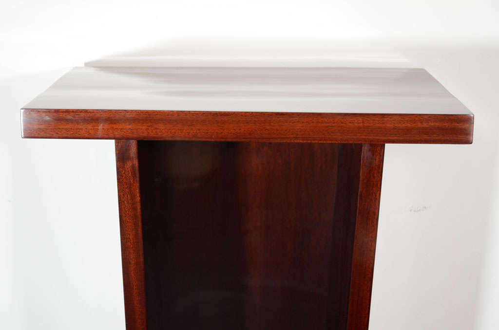Modernist Mahogany Pedestal In Good Condition In New York, NY