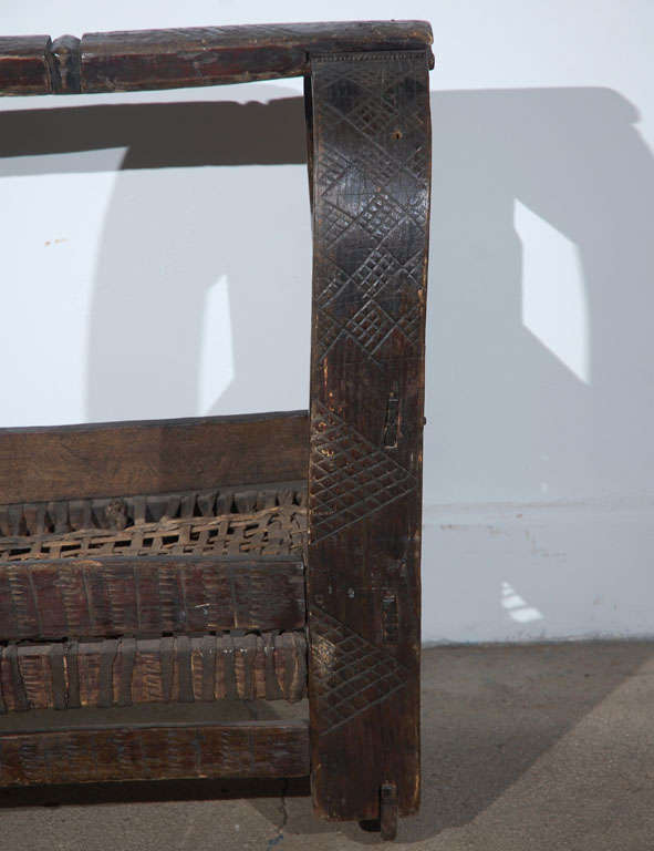 Cesta de arte popular tribal africano Keniano en venta