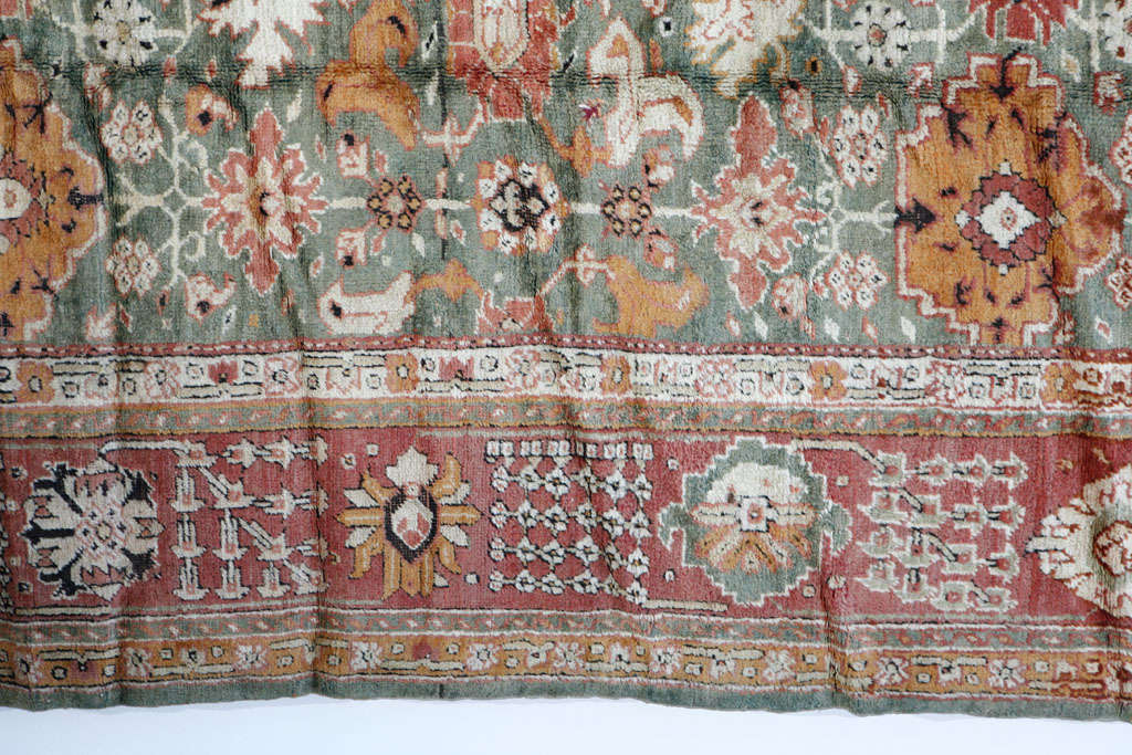 Antique Turkish Oushak Rug In Good Condition For Sale In West Hollywood, CA