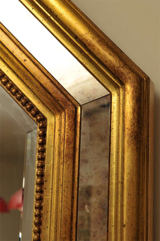 French Impressive gilded hexagonal mirror For Sale