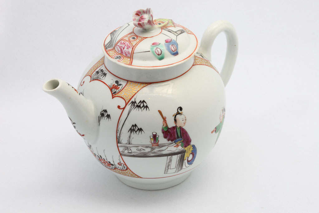 English Frist Period Worcester Porcelain Teapot For Sale