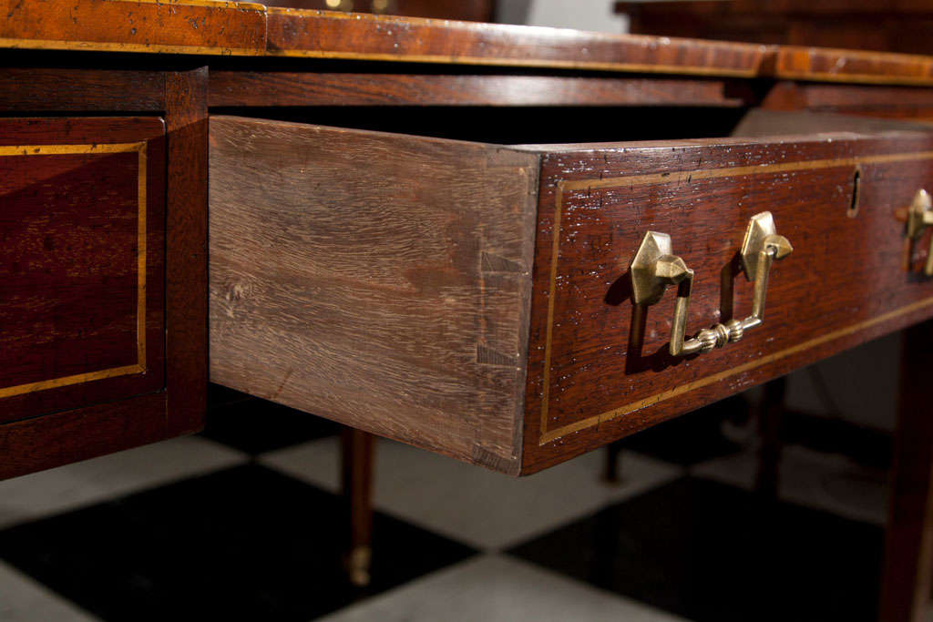 English Shaped Top Mahogany Writing Table In New Condition For Sale In Woodbury, CT