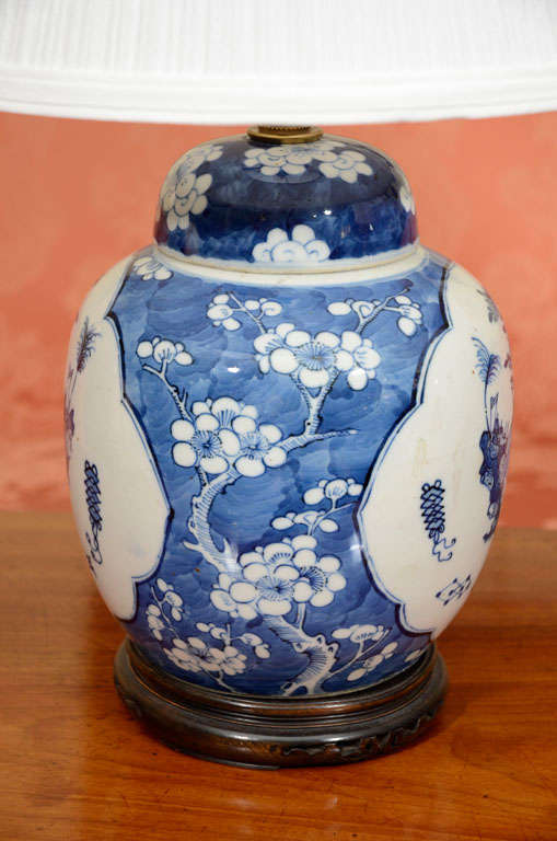 One Chinese Ginger jar in the Hawthorne pattern. For Sale 4