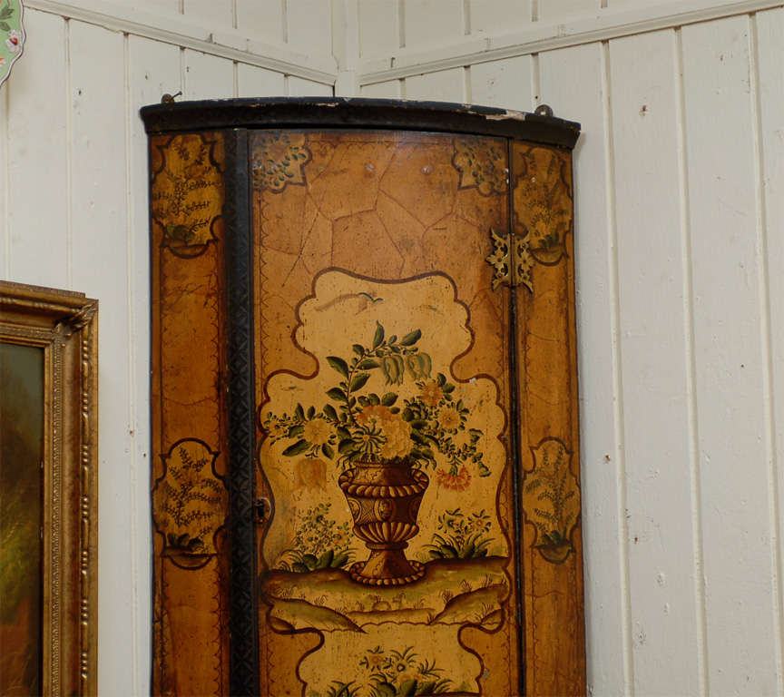 Painted Dutch Cabinet In Good Condition For Sale In Atlanta, GA