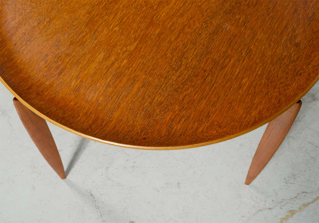 Danish Svend Aage-Williamson & H. Engholm for Fritz Hansen - Pair of Tray Tables