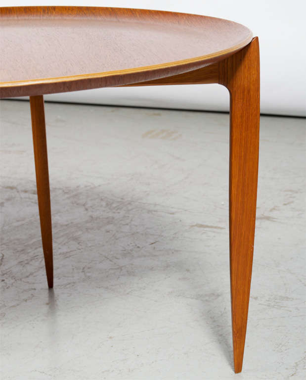 Mid-20th Century Svend Aage-Williamson & H. Engholm for Fritz Hansen - Pair of Tray Tables