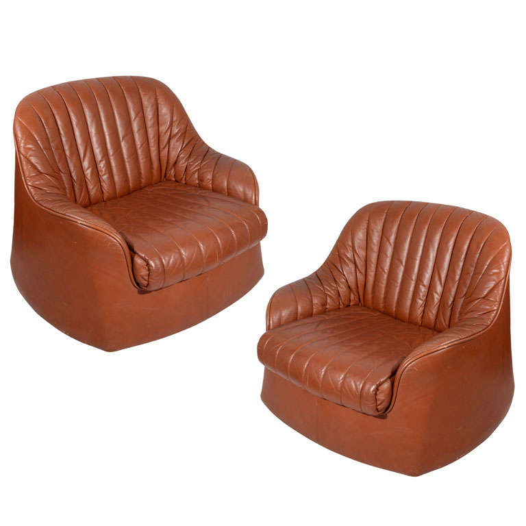 Pair of Tobia and Afra Scarpa Ciprea Club Chairs