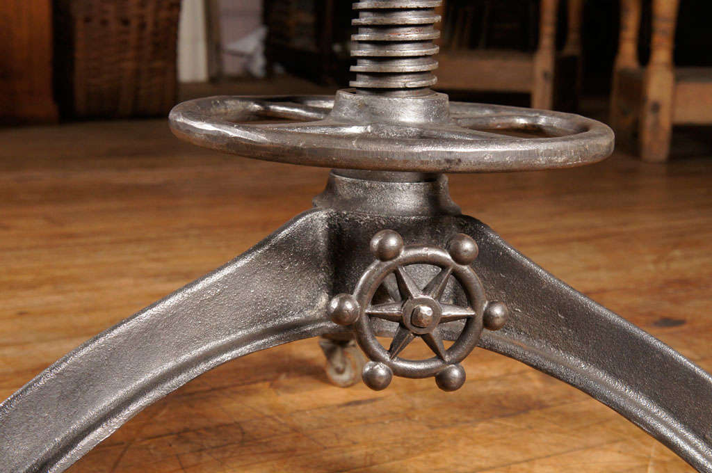 Metal Adjustable Industrial Table