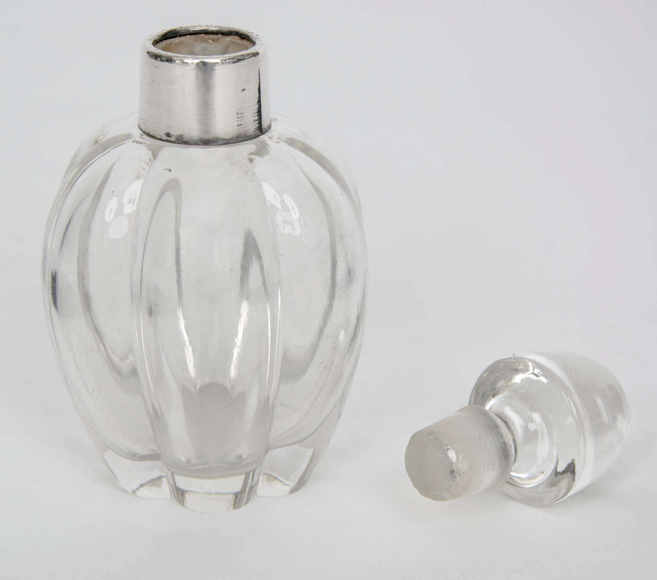 English Edwardian, Perfume Bottle, Fluted Glass, Silver Neck Ring, London, 1911