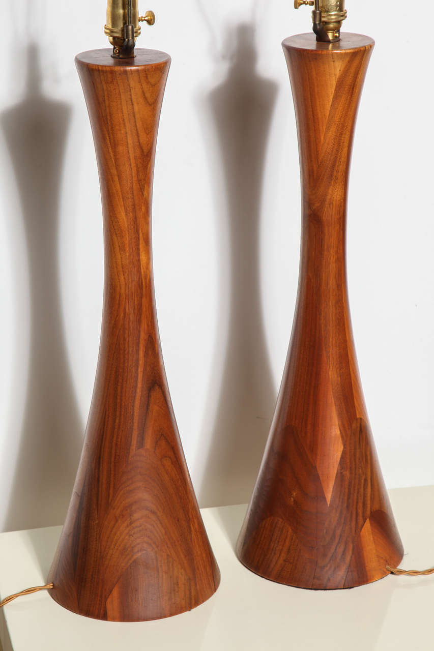 1970's pair of tall Phillip Lloyd Powell Solid Turned Walnut Table Lamps 1