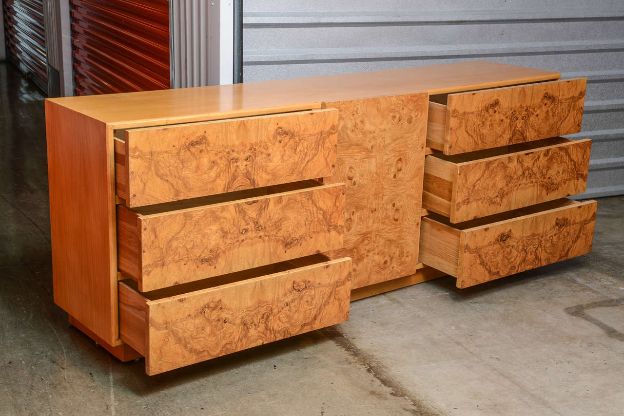 Commode en ronce de bois de Milo Baughman pour Lane:: États-Unis:: 1970 Excellent état à Miami, FL