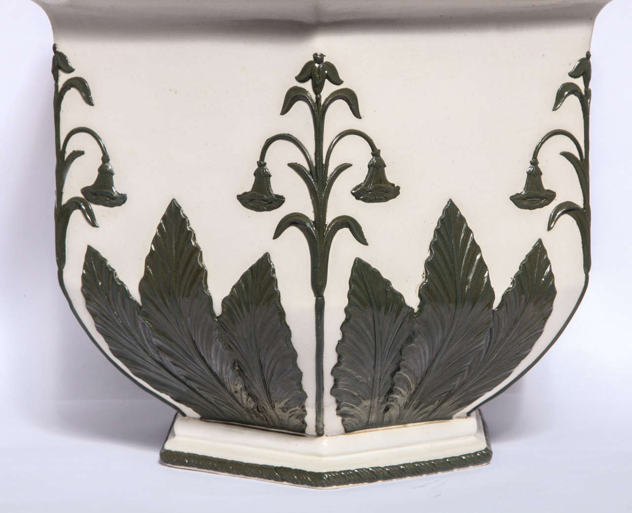 Rare Signed Spode Glazed Stoneware Covered Hexagonal Bowl For Sale 4