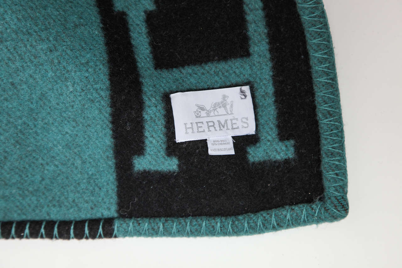 Contemporary Hermès Avalon Home H Logo Blanket