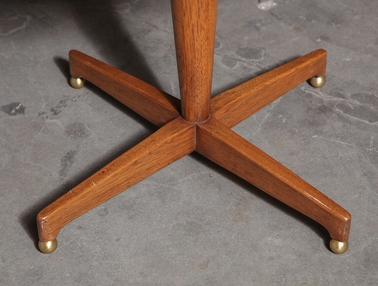 Mid-Century Round Wood Side Table In Excellent Condition In Chicago, IL