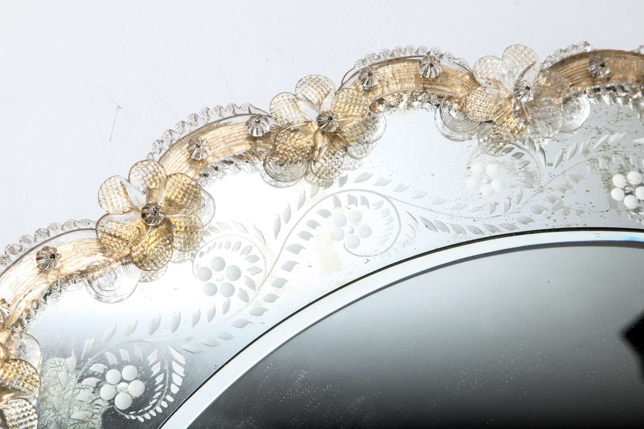 Etched Bevelled Circular Mirror with Filigree Applied Border In Good Condition In New York, NY