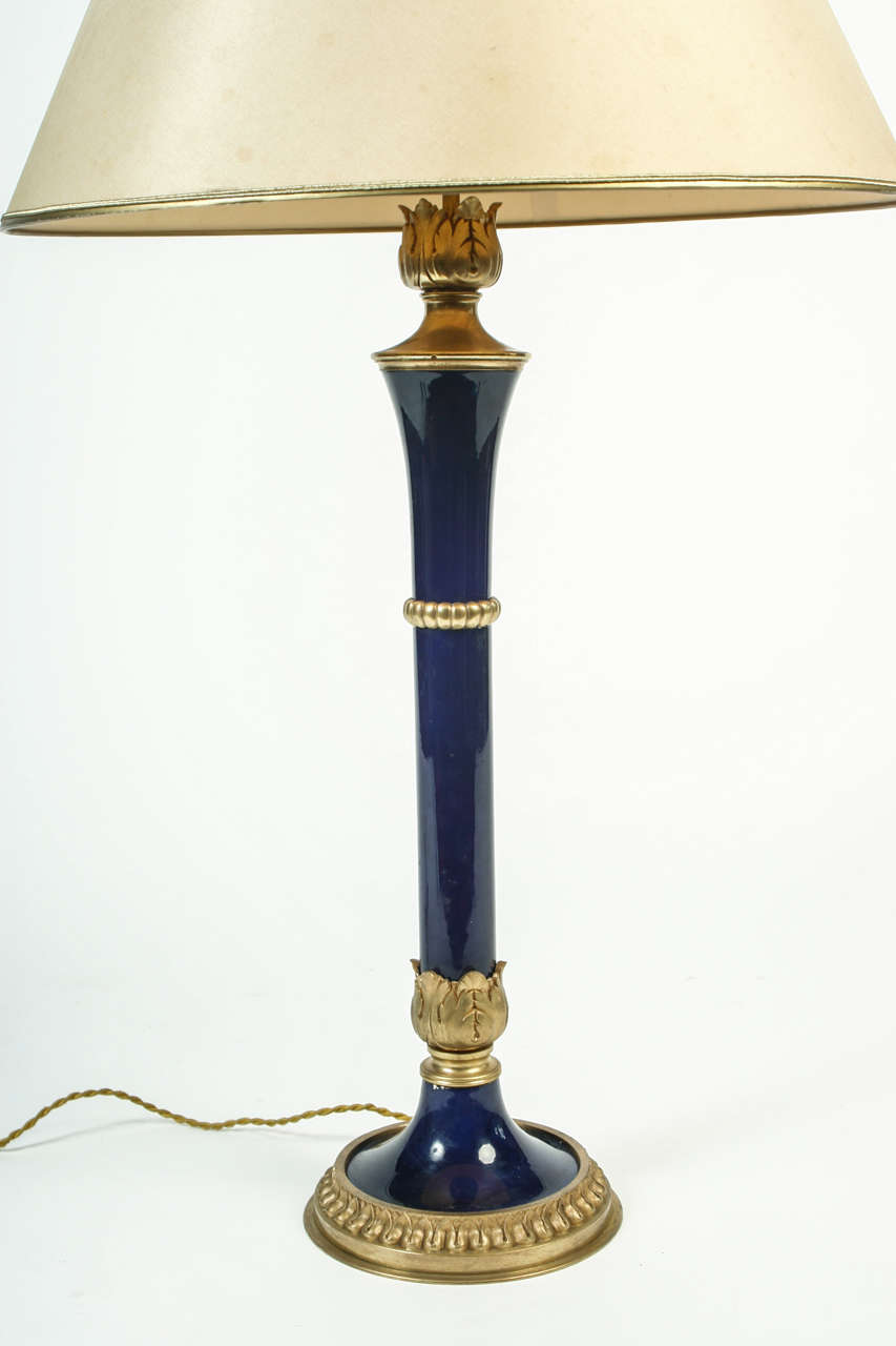 19th Century French Porcelain and Bronze Lamp 1