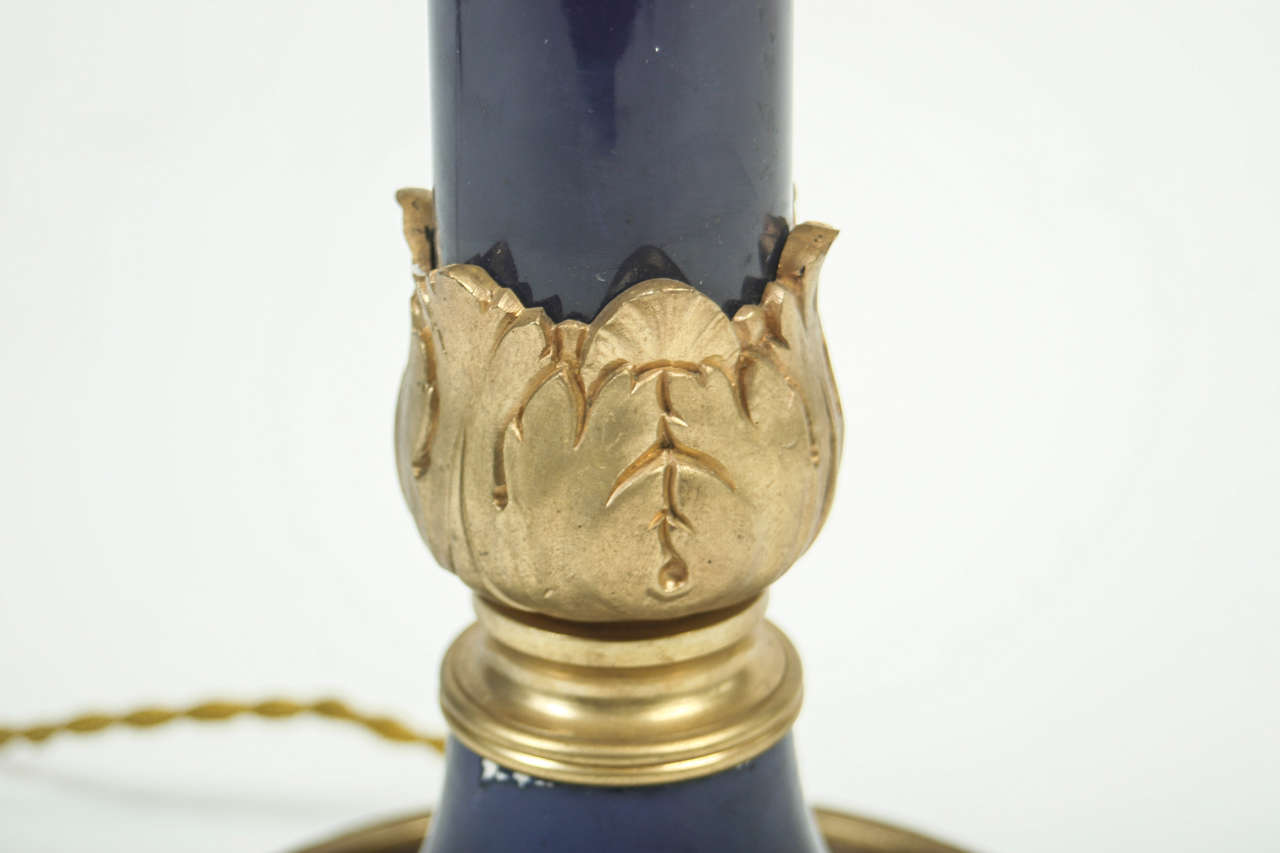 19th Century French Porcelain and Bronze Lamp 4