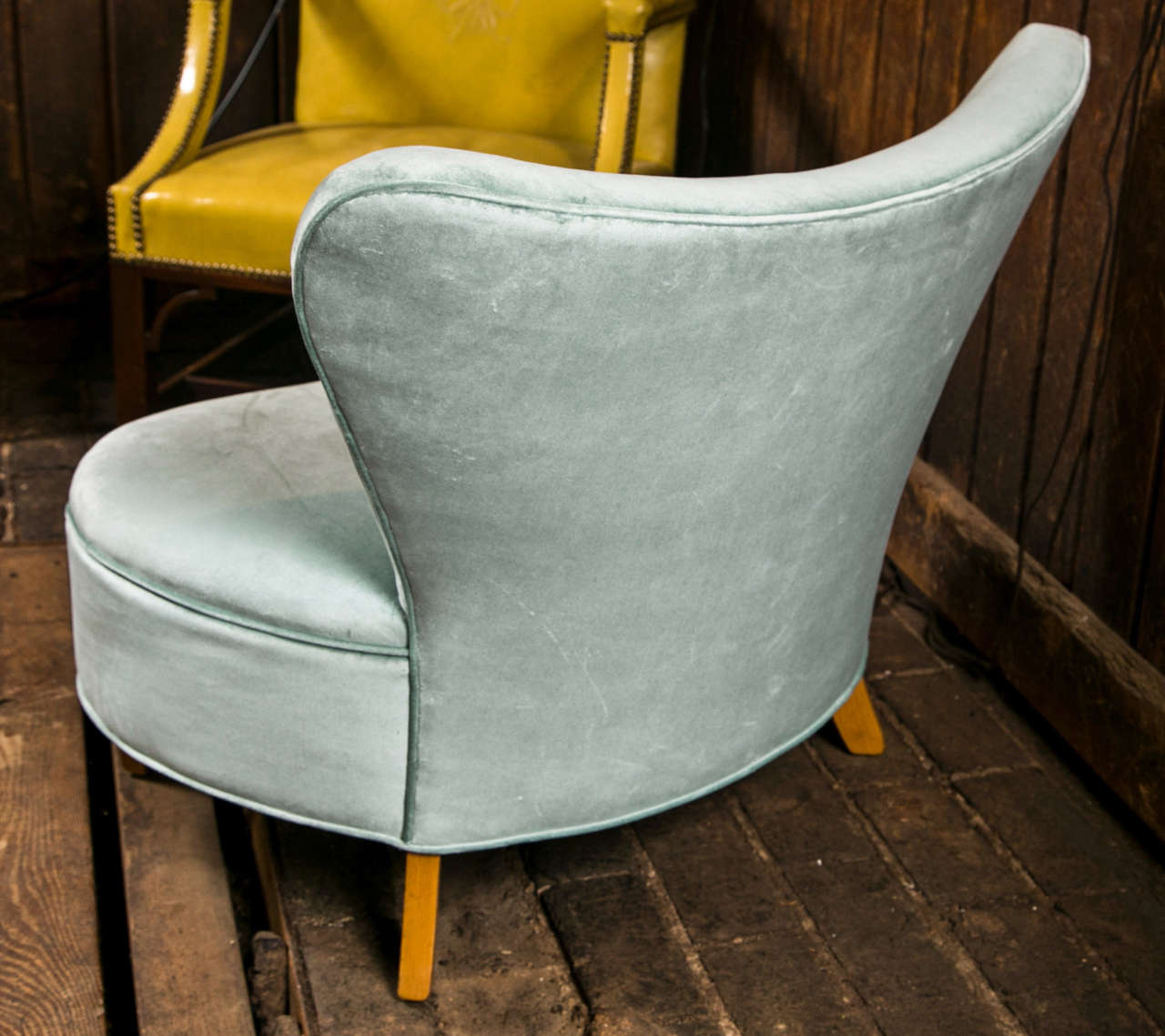 Mid-Century Modern Slipper Chair 2