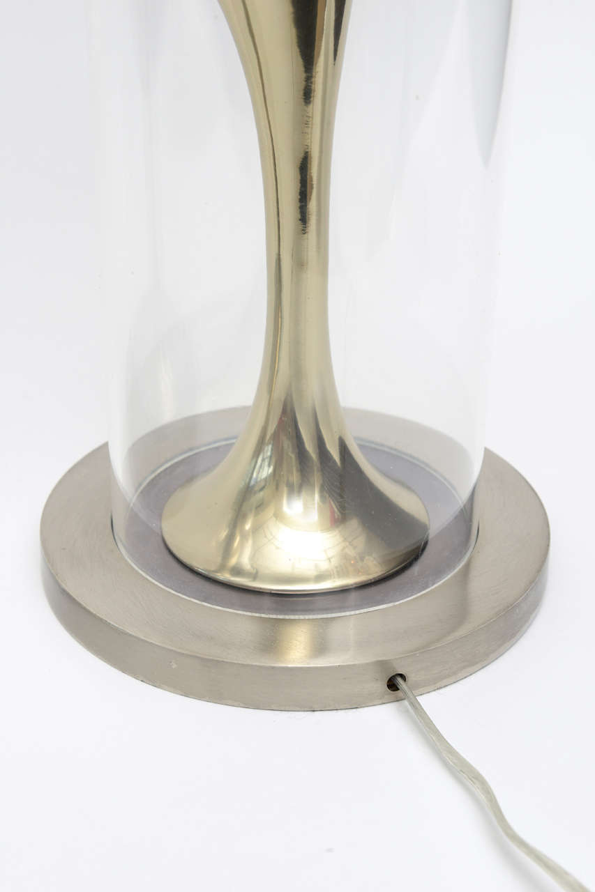 Laurel Sculptural Silver, Brass and Lucite Lamps Mid-Century Modern Lamps Pair  In Good Condition For Sale In North Miami, FL