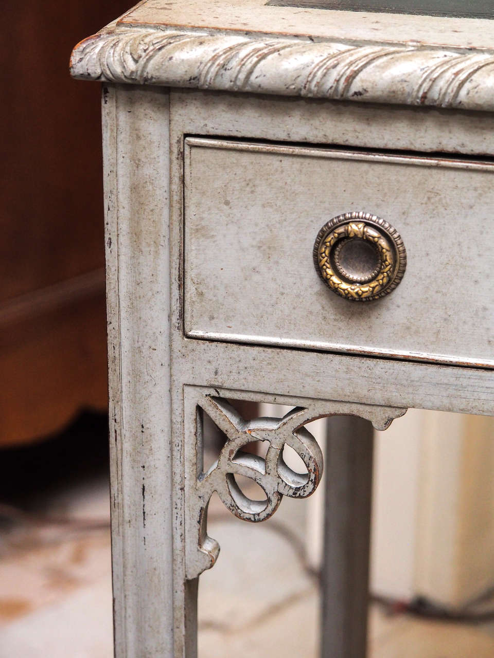 Belle Epoch Painted Desk In Good Condition In New Orleans, LA