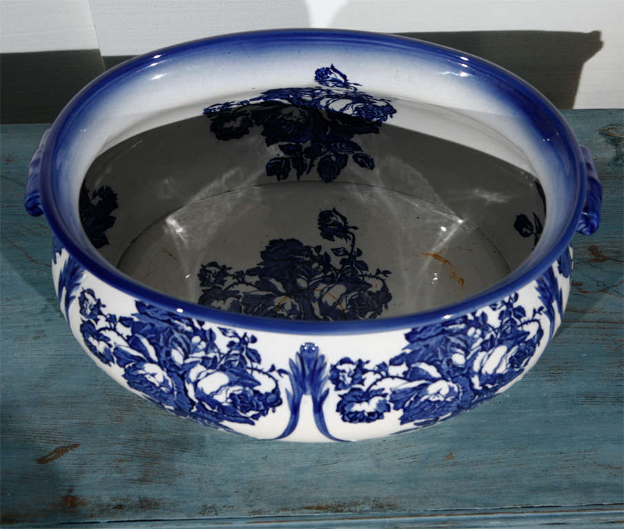 Large, 1940's vintage English Staffordshire blue & white footbath. Ironstone with a gloss glaze and hand applied color.<br />
Pattern is 