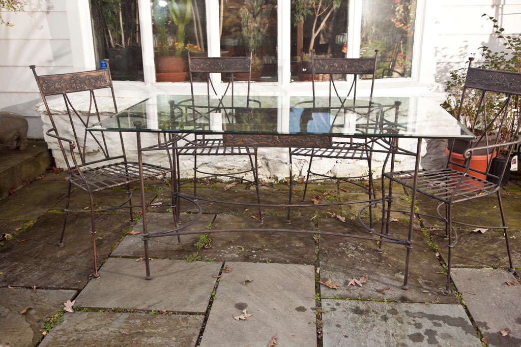 Wrought  Iron  Dining  Table With 5  Armchairs
