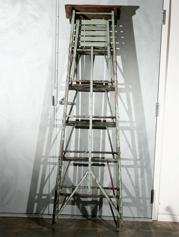 Vintage Painted Ladder as a Display Stand In Good Condition For Sale In Culver City, CA