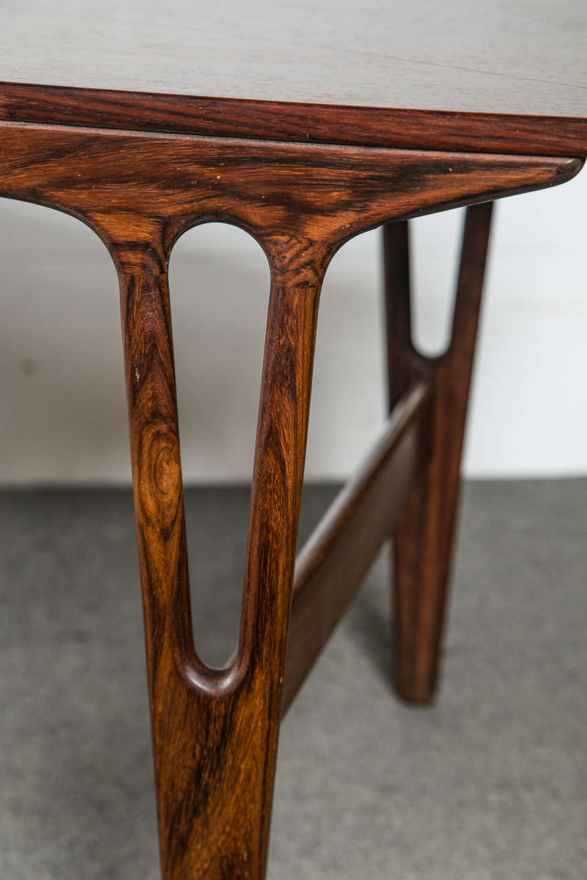 Rosewood Danish Mid-Century Modern Coffee Table In Good Condition In Stamford, CT