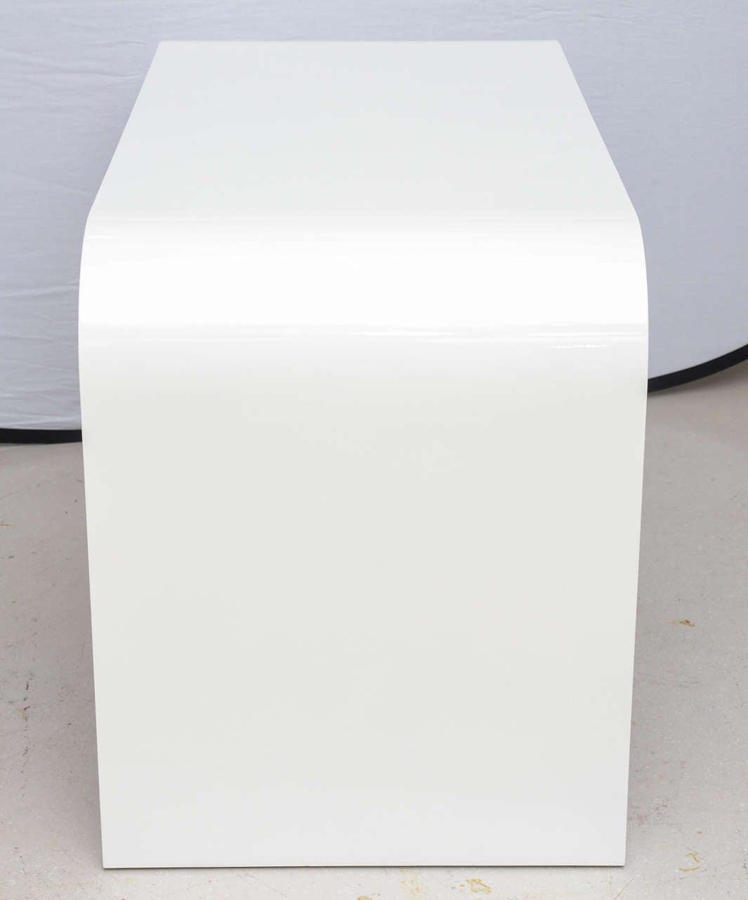 Wood Mid-Century Modern White Lacquer Desk