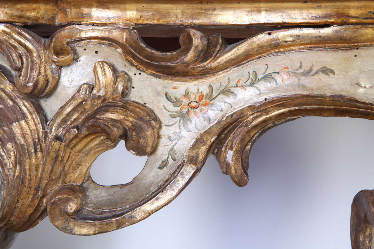 Italian 18th Century Roman giltwood and painted pair of console tables For Sale