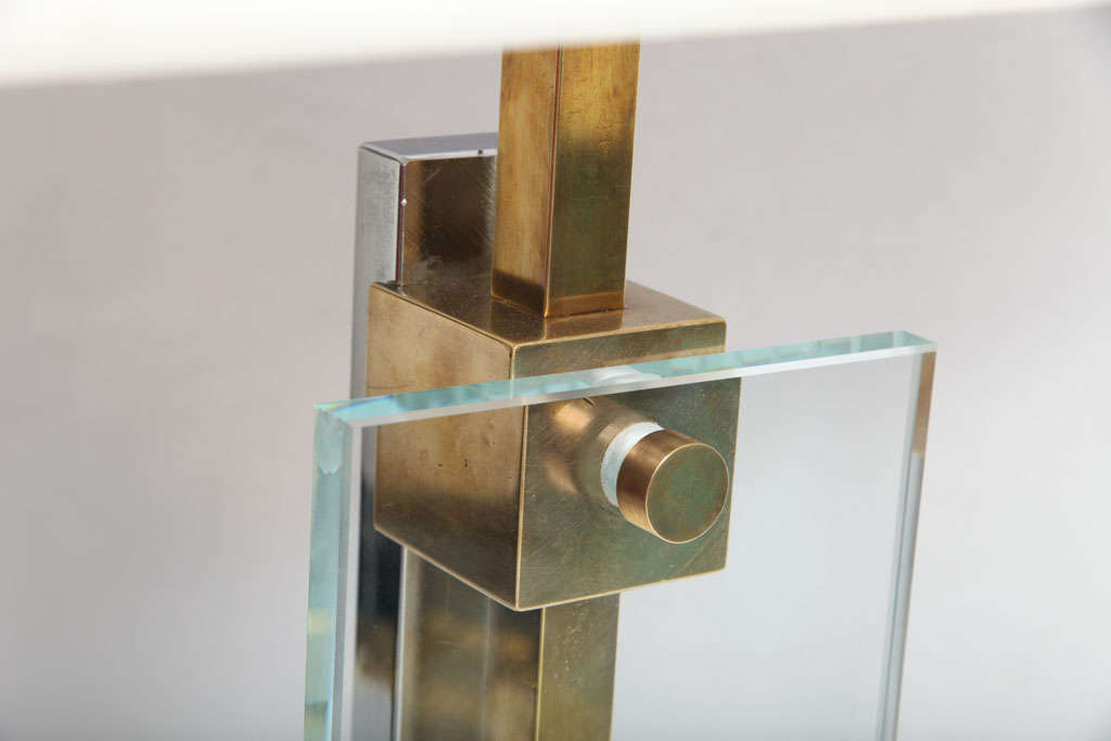 A Pair of American Modernist Table Lamps attributed to Hugo Gnam 6