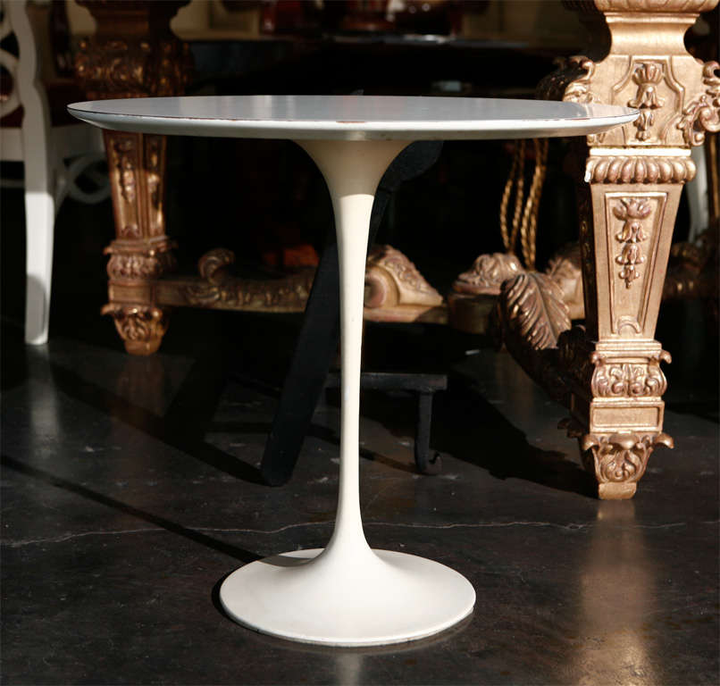 Vintage Knoll Saarinen Oval Tulip Table