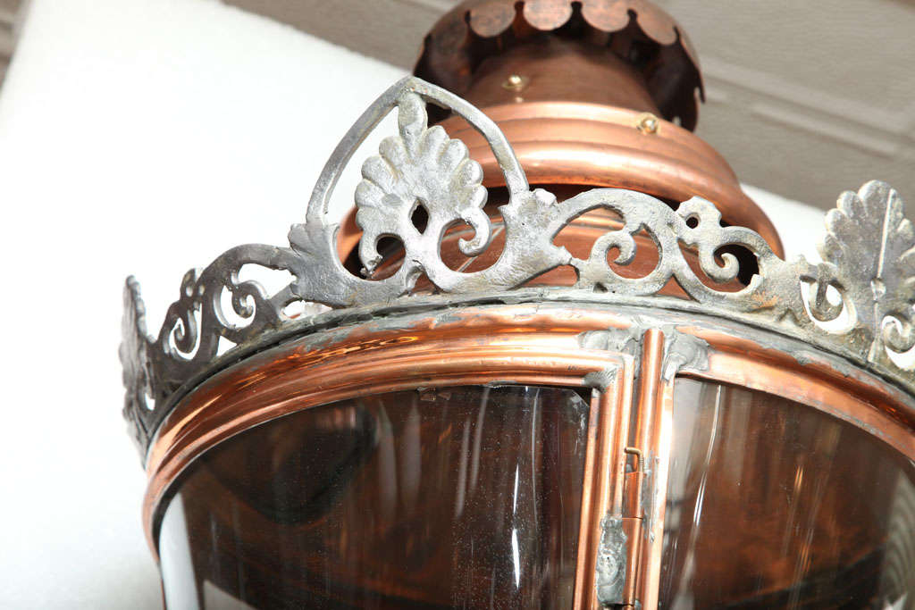 Pair of Conically Shaped Lanterns In Excellent Condition In New York, NY