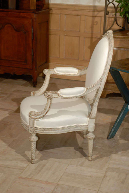 19th Century French Grey Painted Louis XVI style Chair, Circa 1880 For Sale 3