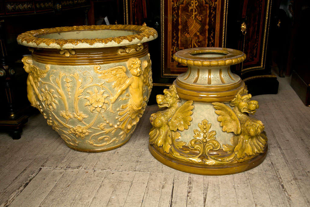 Large Planter on Base For Sale 3