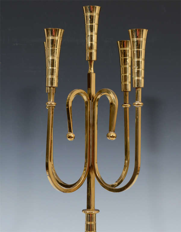 Pair of Mid Century Tommi Parzinger Dorlyn Brass Candelabra In Good Condition In New York, NY