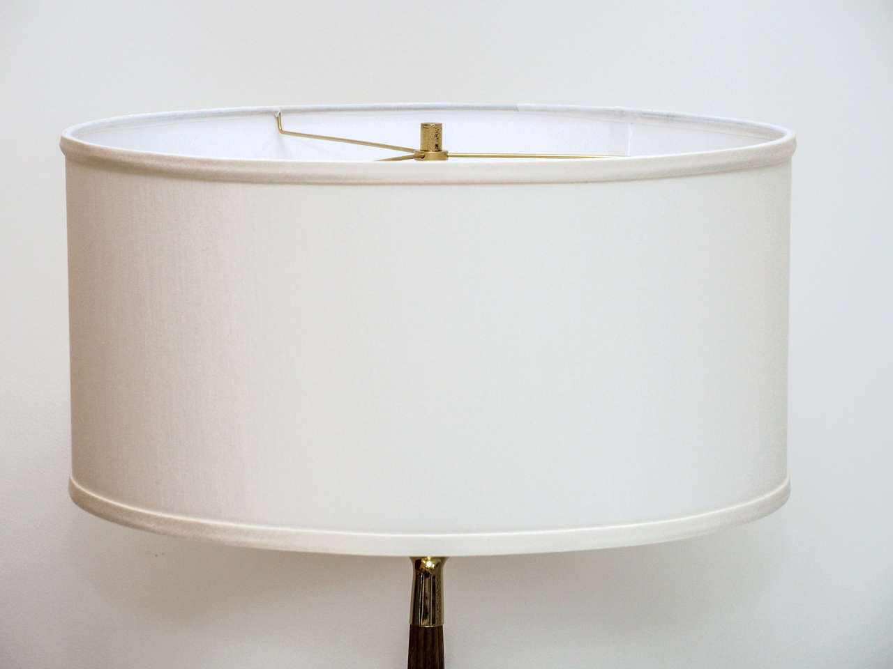 Mid-Century Modern Mid-Century Table Lamp by Laurel For Sale