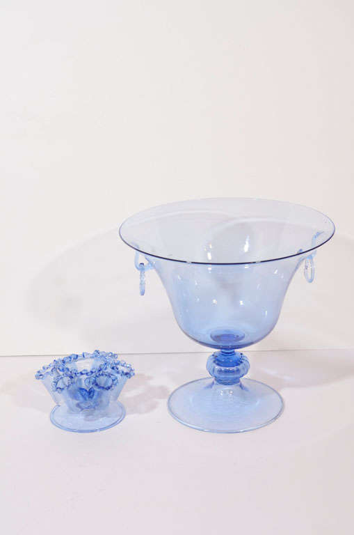 Venetian Glass bowl with removable flower frog. For Sale 3