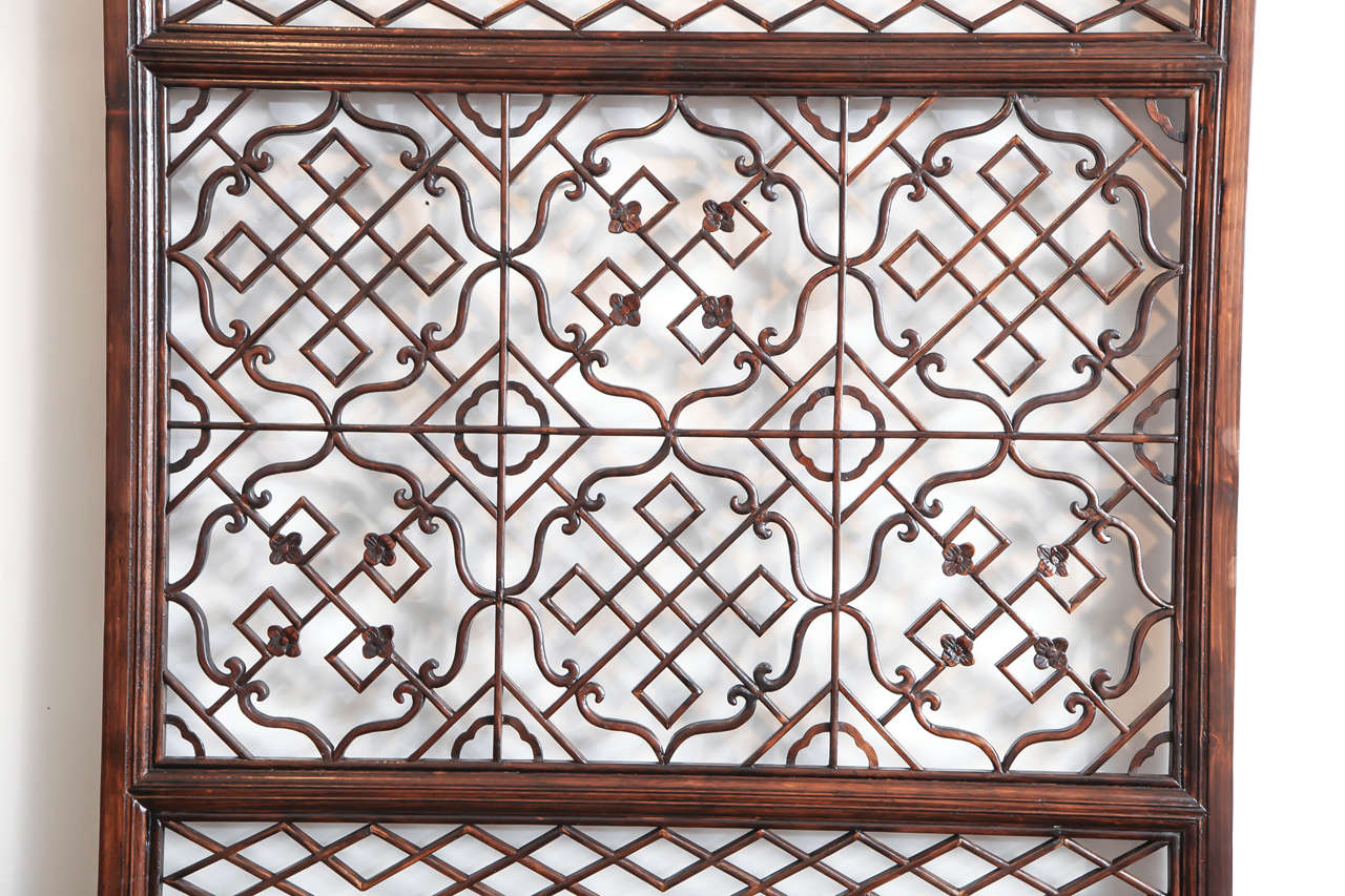 Lattice Screen Panel with Carved Accents In Good Condition In New York, NY