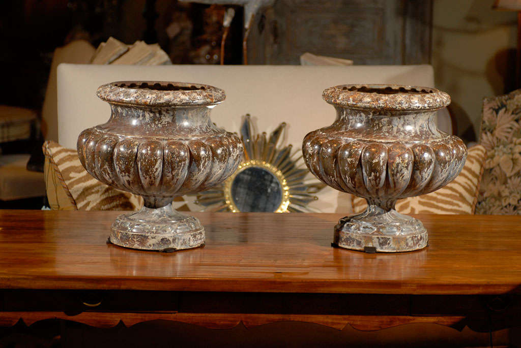 Pair of French Mid 19th Century Alfred Corneau Marbleized Iron Urns For Sale 4