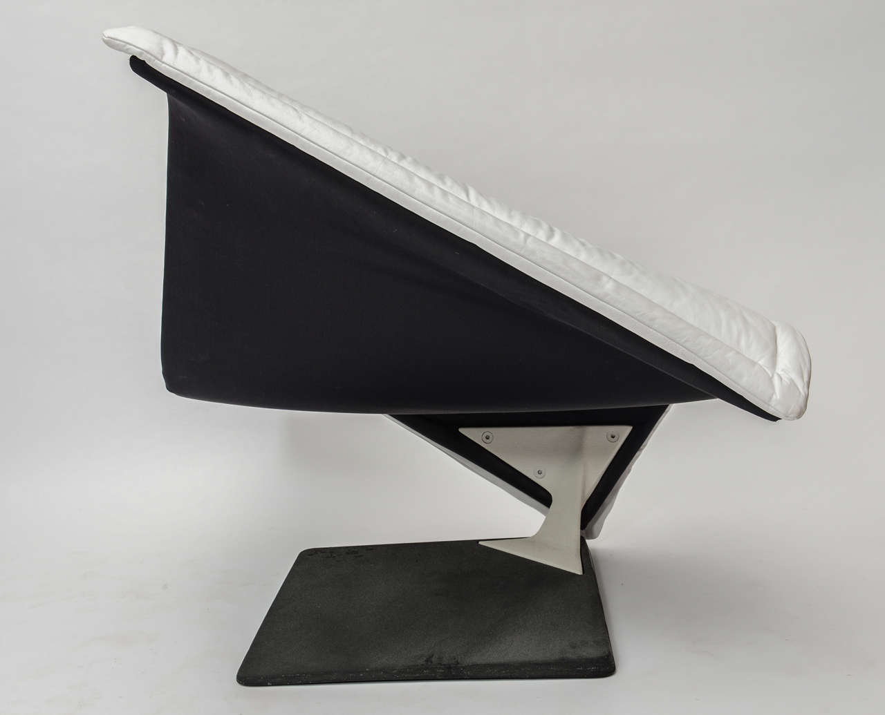 Flying Carpet Lounge Chairs at 1stDibs