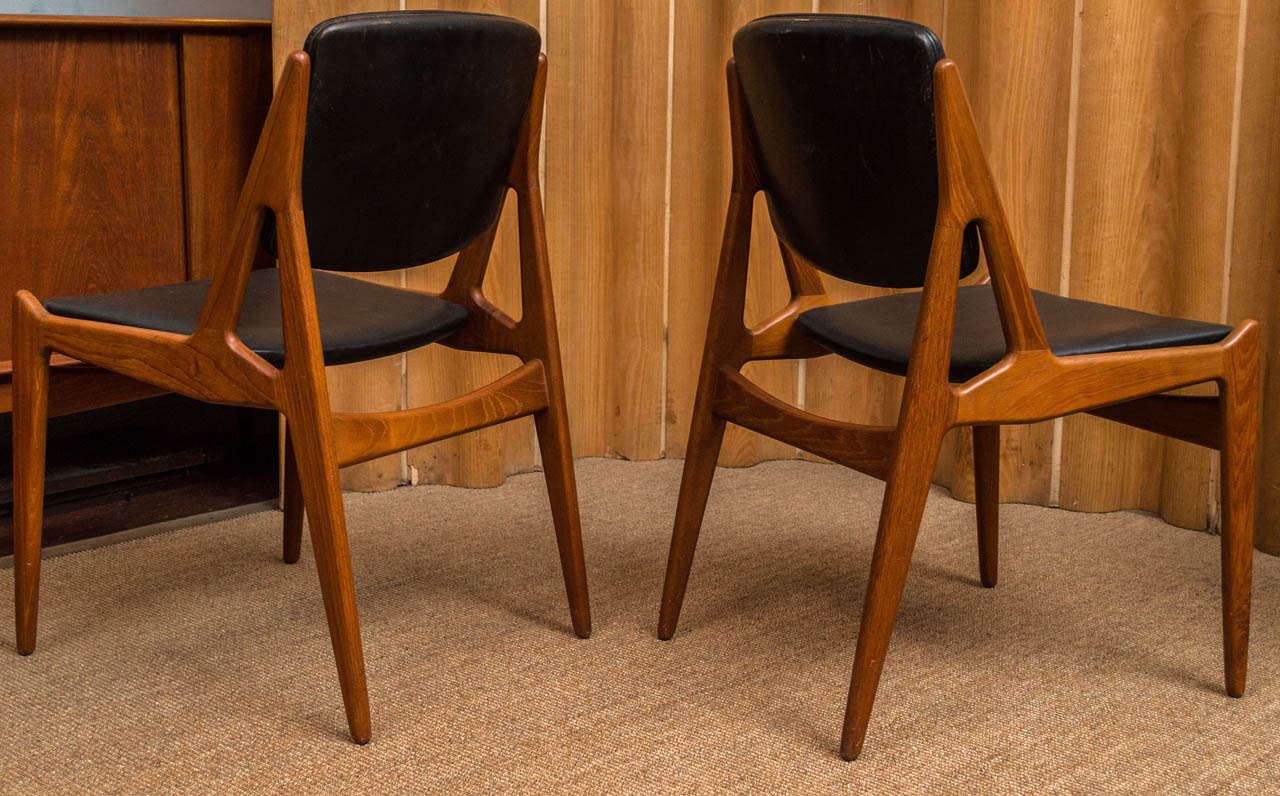 Set of Eight Arne Vodder Dining Chairs 2