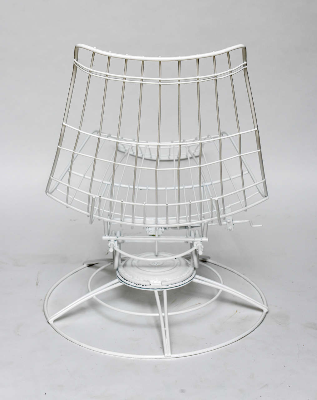 American Pair of 60's Wire Reclining Chaises