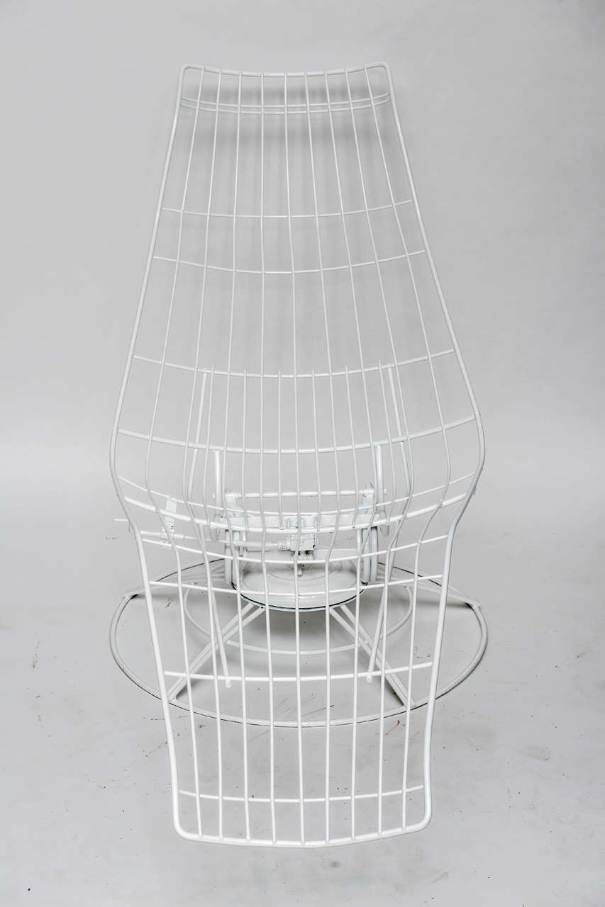 Mid-20th Century Pair of 60's Wire Reclining Chaises