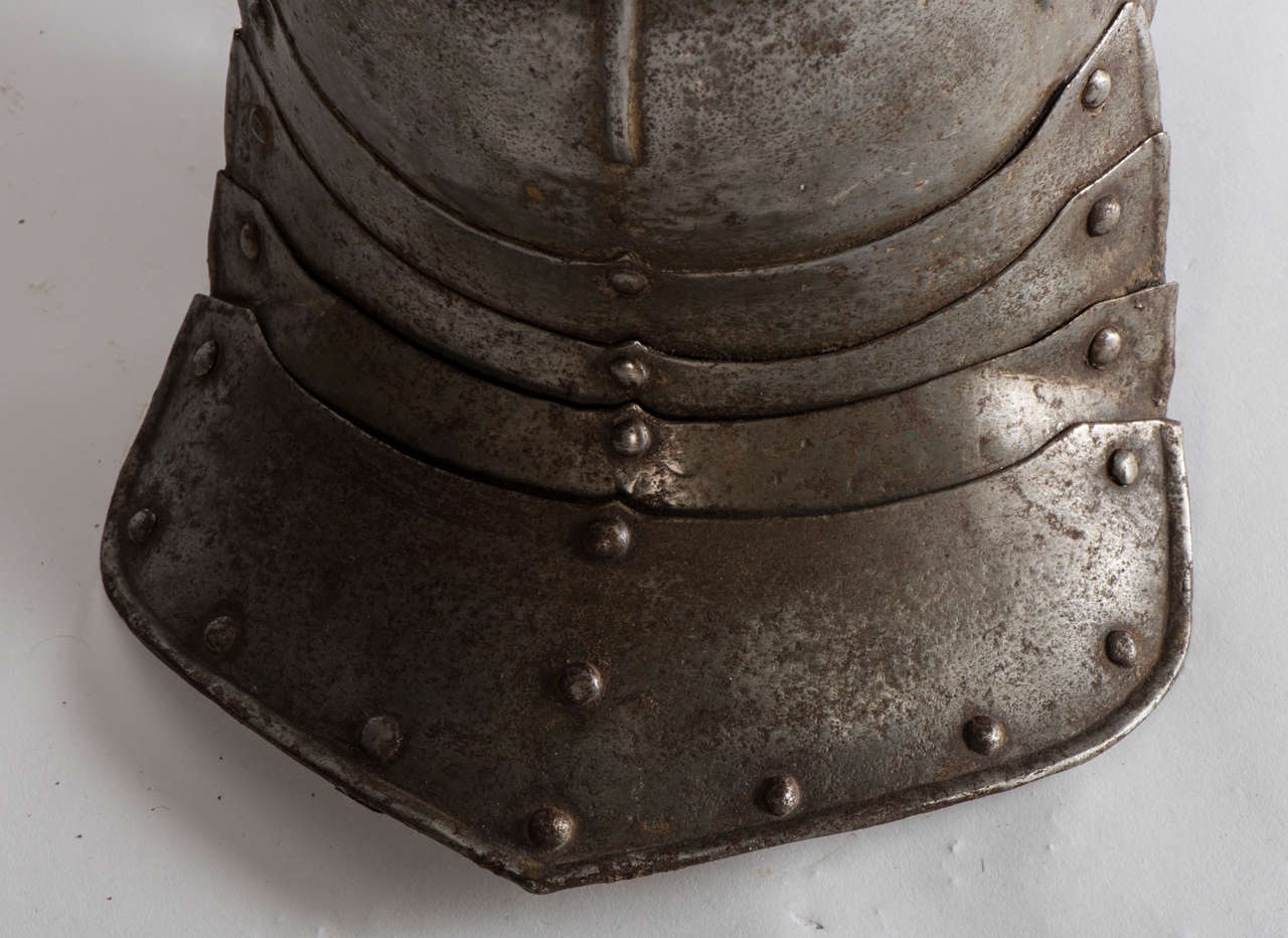 An English Civil War Helmet In Excellent Condition In Derbyshire, GB