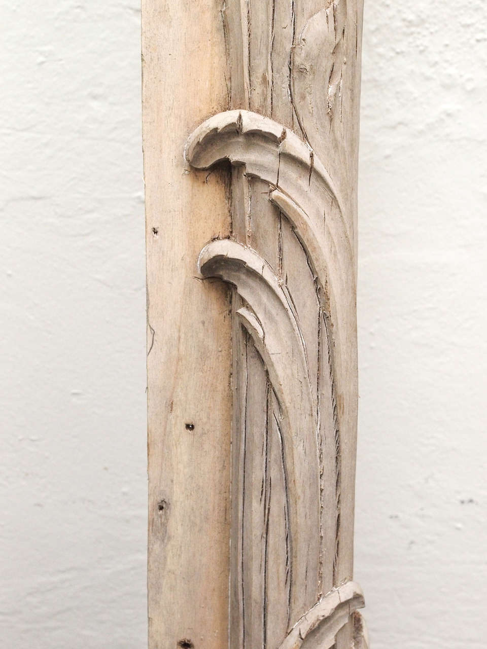 Pair grand carved wood frames at 1stdibs